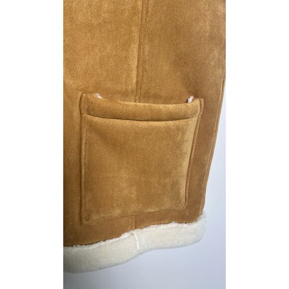 BLANK NYC Revolve Faux Fur Sherpa Cap Sleeve Vest Size Small In Biscotti NEW - Picture 12 of 14